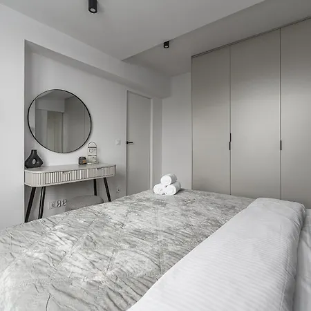 Lumina I Premium 3br With Balcony I Ac Apartamento Varsóvia